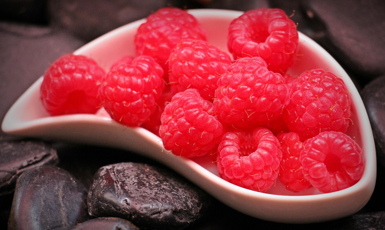 Organic Indian Snacks: Your Guide to Guilt-Free & Delicious Desi Bites (No Palm Oil!)