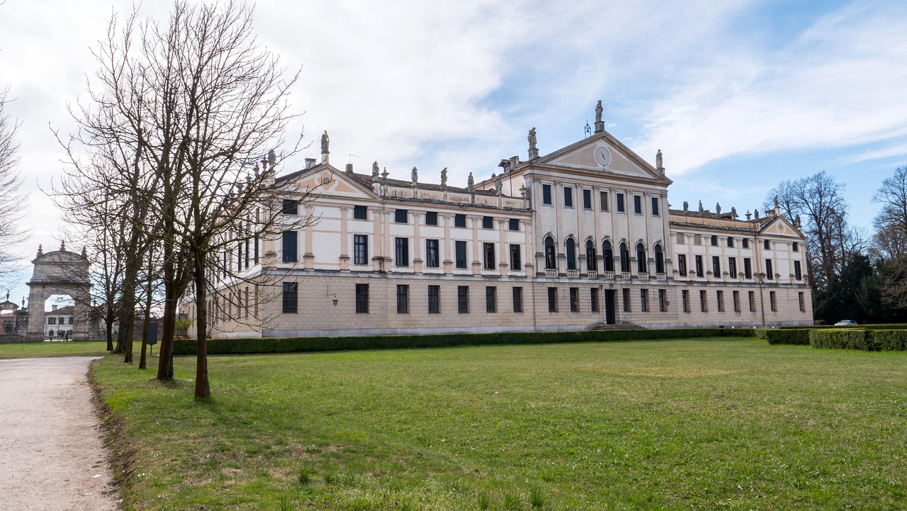 Why Location Matters When Choosing The Best Villa For Your Trip?