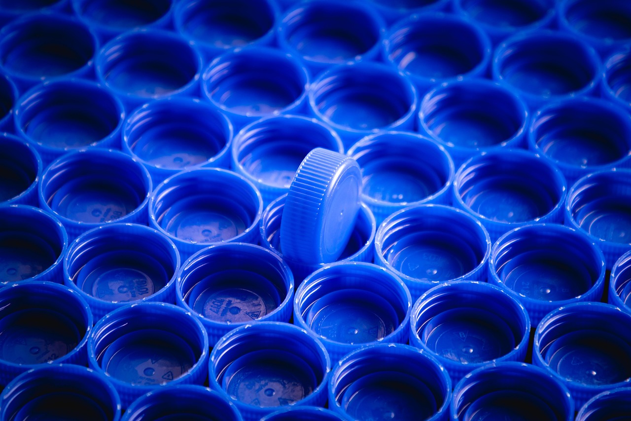 Plastic Cap Manufacturer in Delhi: Pioneering Industry Trends