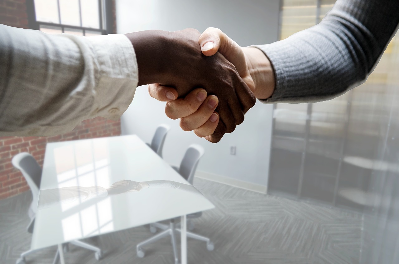 Why Hiring A Professional Interior Contractor Saves You Money?
