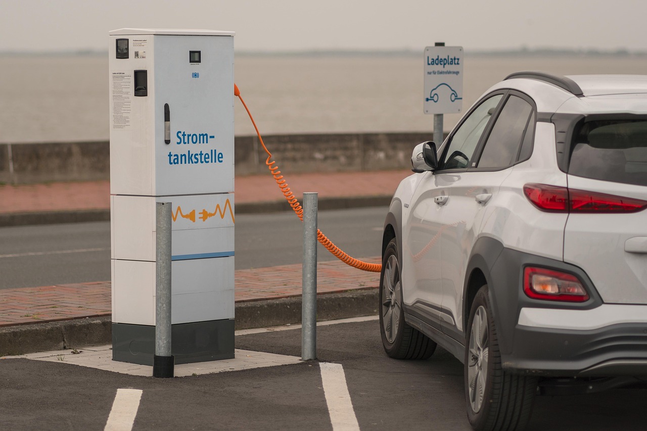 The Best Phone Charging Stations For Home And Office Use