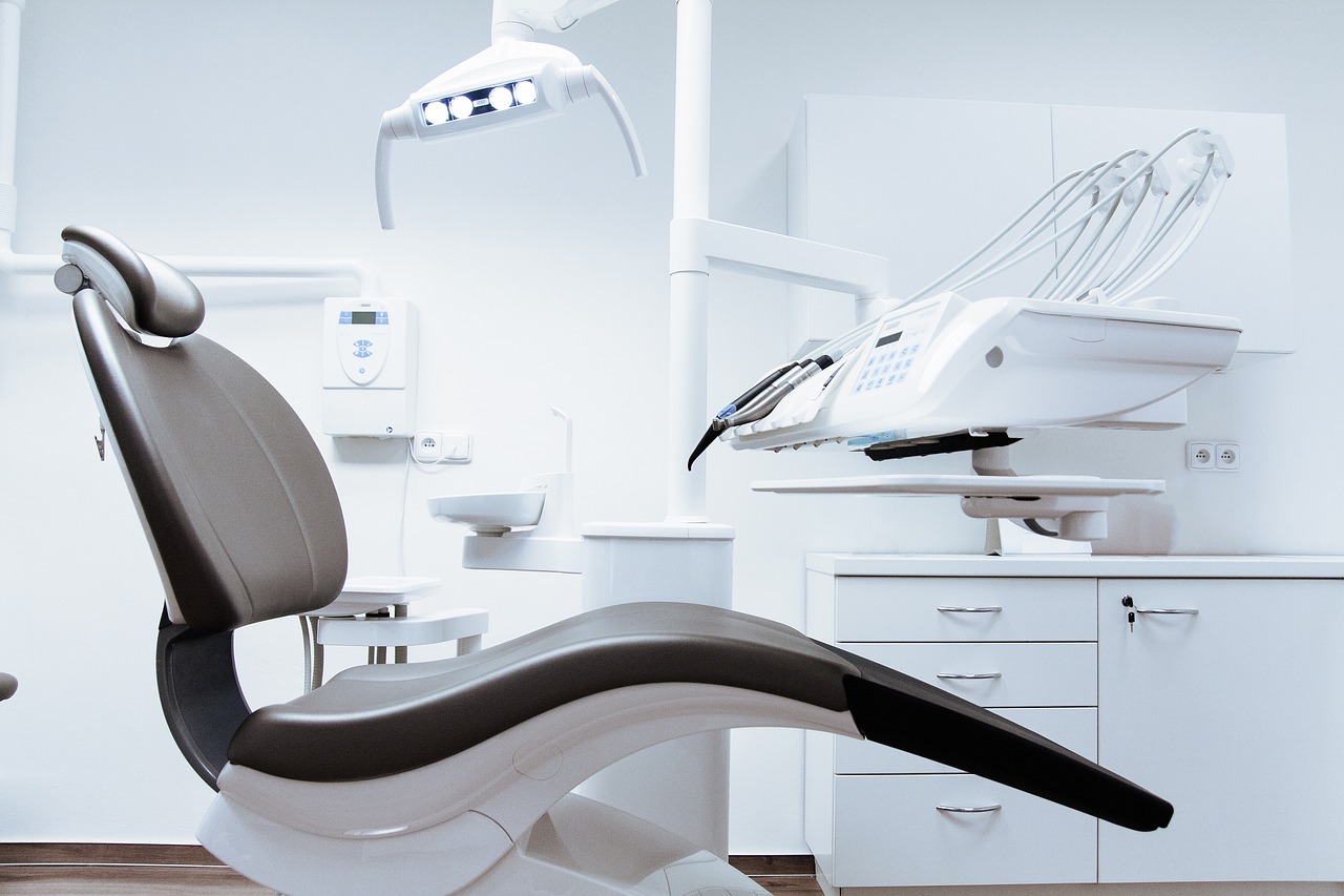 Tips To Help You Select The Right Dentist For Your Needs