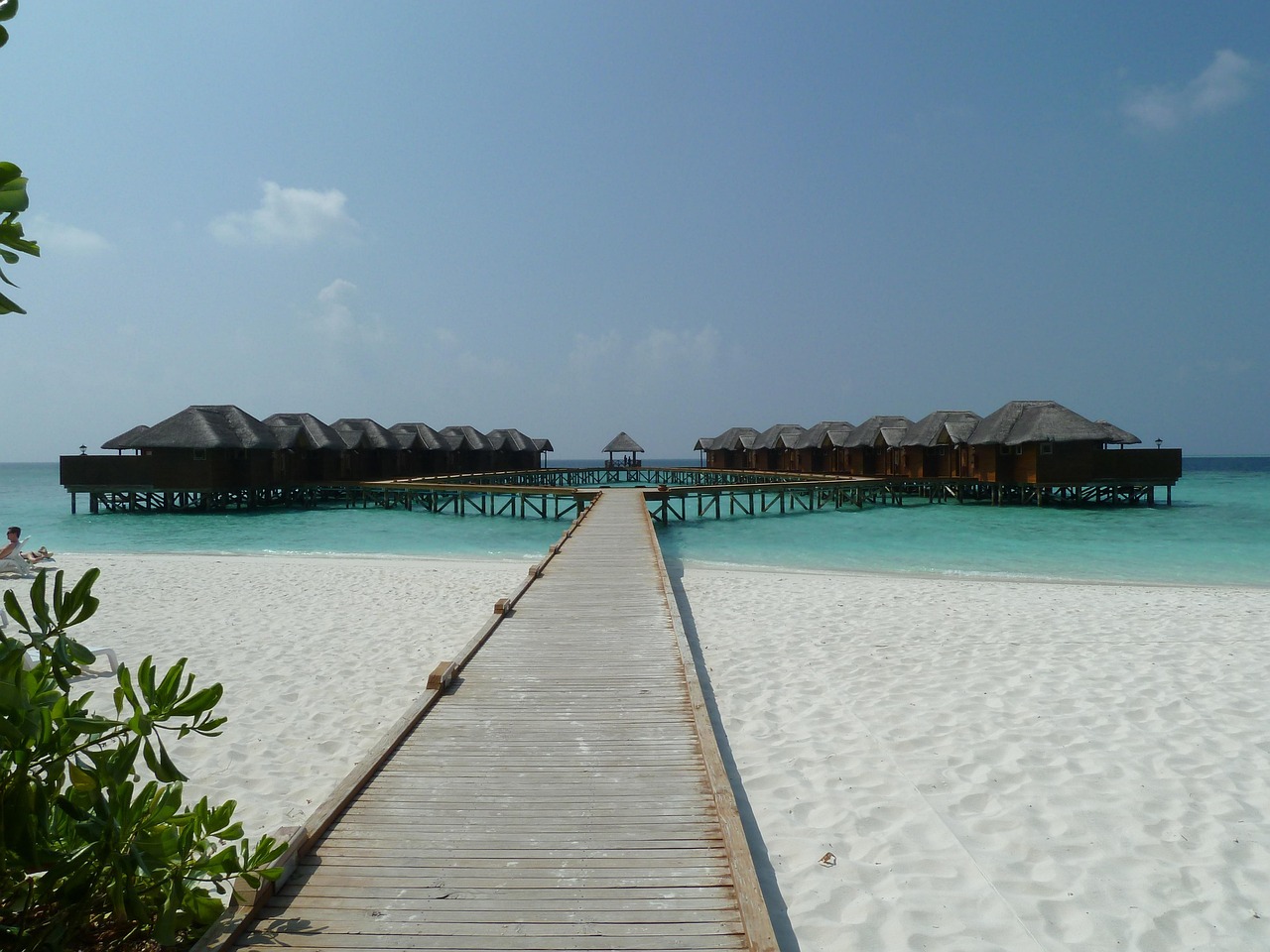 What to Know Before Booking a Maldives Honeymoon?
