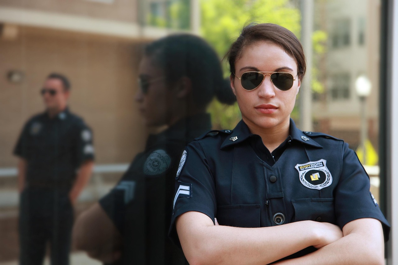 4 Signs You Need Professional Security Guard Services in Los Angeles