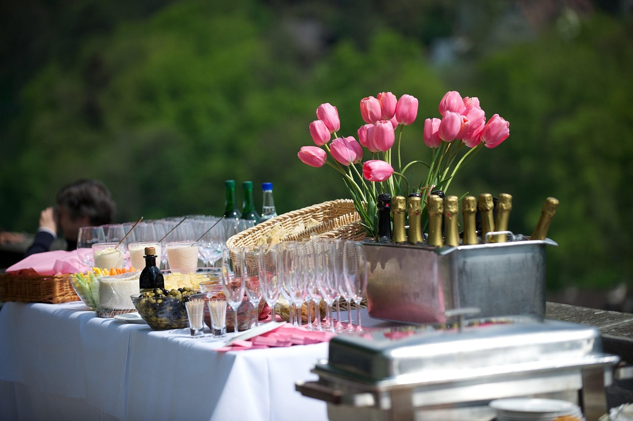 Choosing The Right Catering Service For Your Next Party