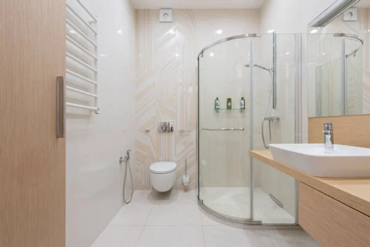 Luxury portable bathroom