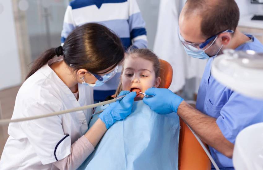 kids dental checkup